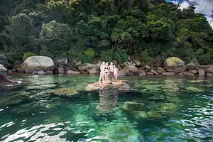 STRAY NZ17_wright5625_Abel Tasman.jpg