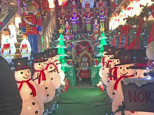 Dyker Heights Brooklyn Christmas Lights Guided Tour