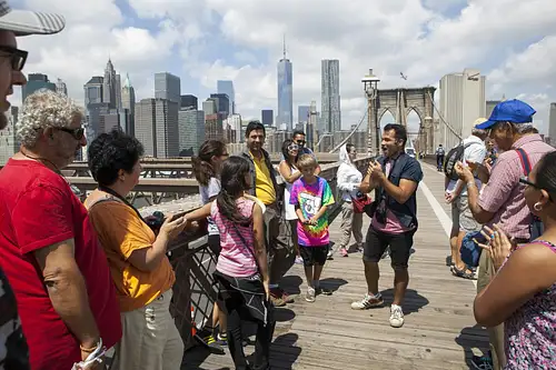 Discover Brooklyn Bridge and DUMBO Walking Tour